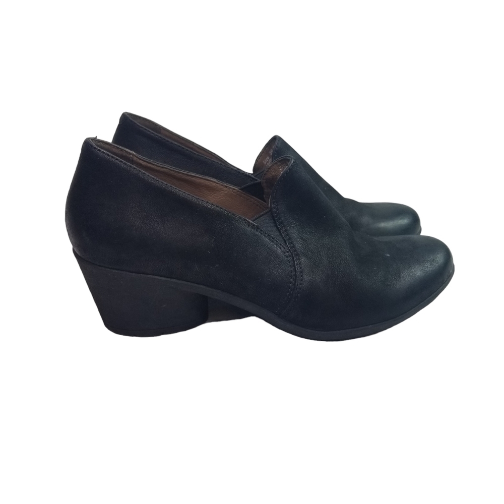 Dansko Robin black burnisbed nubuck leather comfort heels